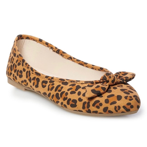 New SO Women's Pointed Toe Leopard Print Flats